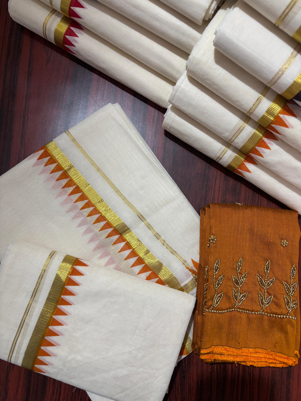 Golden pulielakara |kasavu temple print Setmund